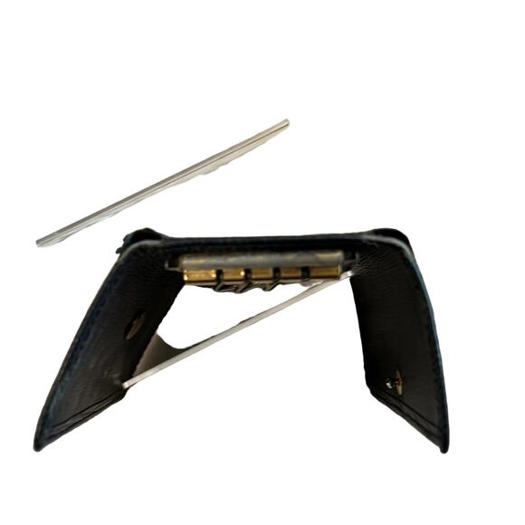 Louis Vuitton Epi 4 Key Holder (LVXX016) - Picture 5 of 7